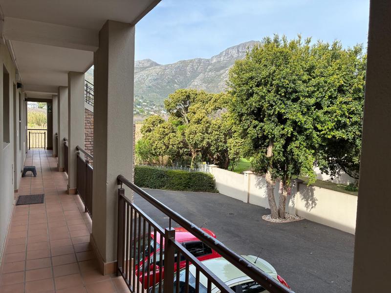 To Let 2 Bedroom Property for Rent in Beach Estate Western Cape